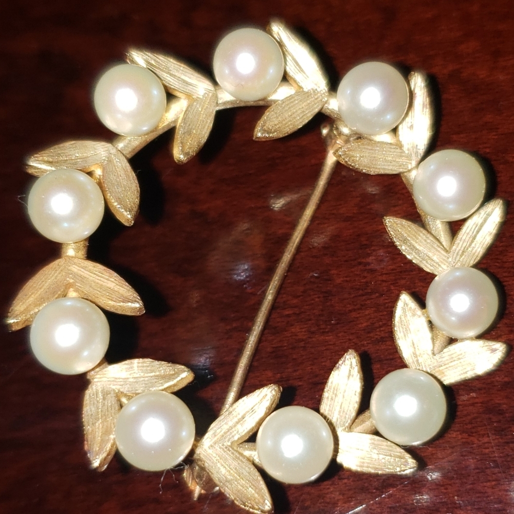 Brooch